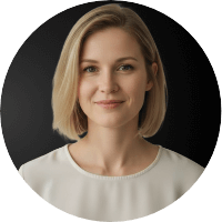 Janina Piątek - Pilnuje, by pisane wnioski były zgodne z regulaminami i miały maksimum punktów. 